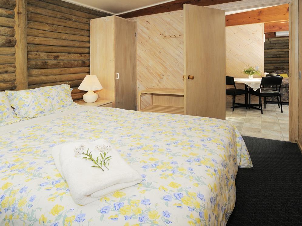 Lazy Acre Log Cabins Лейкс-Энтранс Экстерьер фото