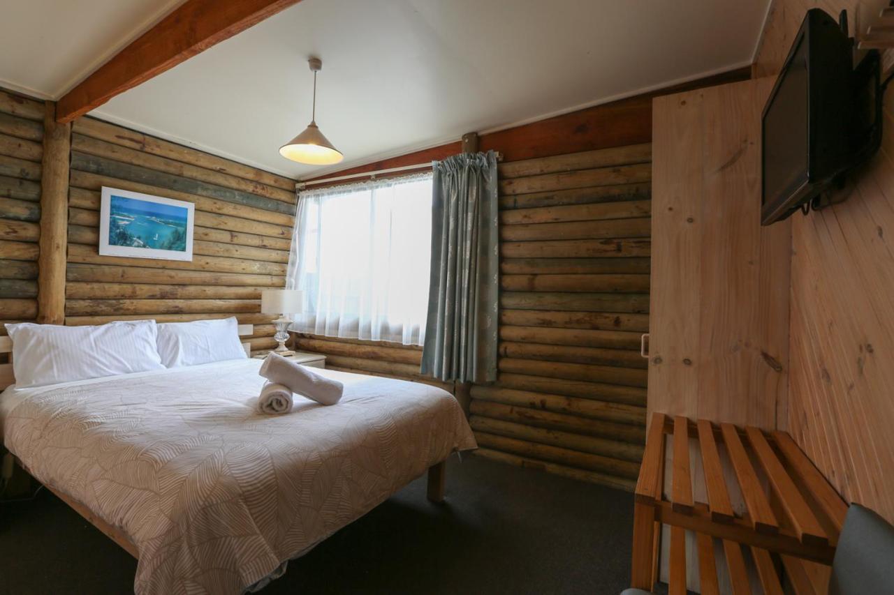Lazy Acre Log Cabins Лейкс-Энтранс Экстерьер фото